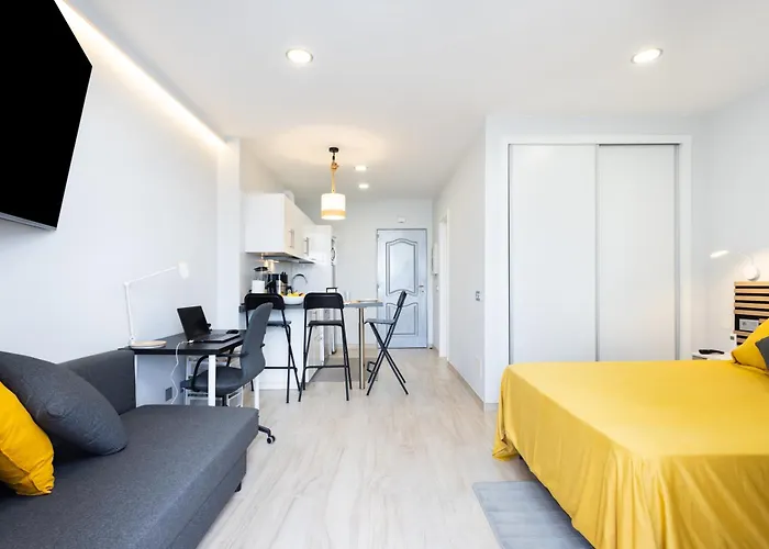 Precioso Estudio Con Vistas Al Mar En